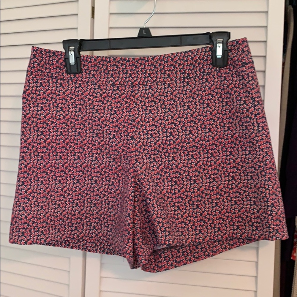 MARGARET M Slimming Front Shorts